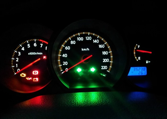 100buc 12V 0.5 W T5 W2W B8.5D Auto Lumini cu LED-uri Auto de Interior tablou de Bord Lămpi cu Ridicata